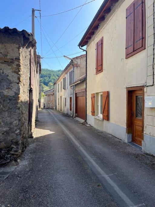 La Petite Ourse Maison De Village A Oust Bagian luar foto
